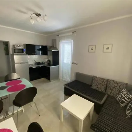 Jerine 2 Lägenhet *